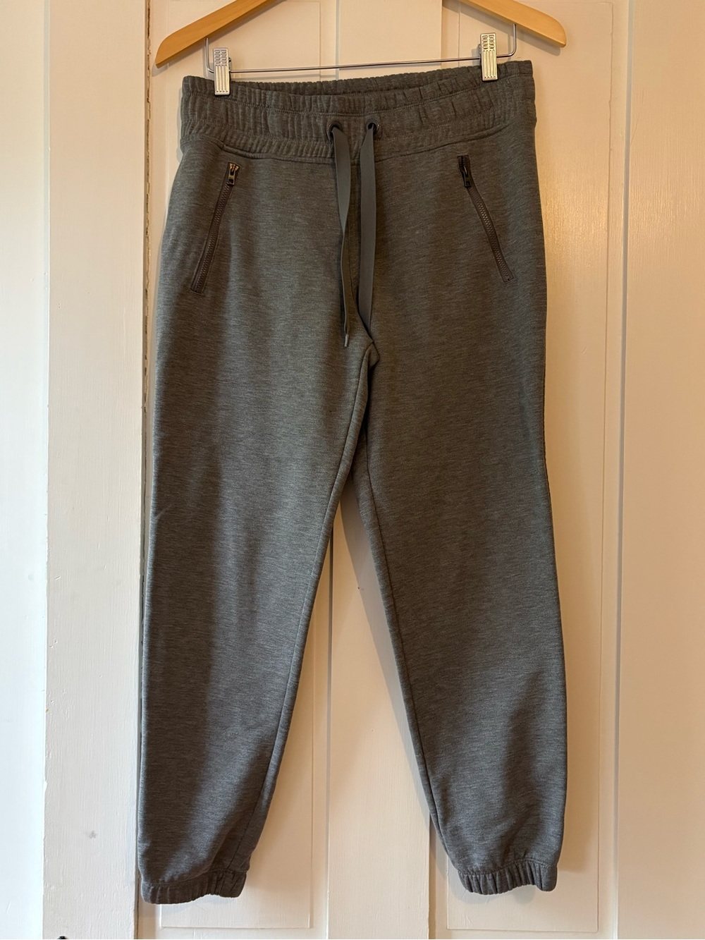 Athleta Grey Jogger Sweatpants Bounce Back Jogger